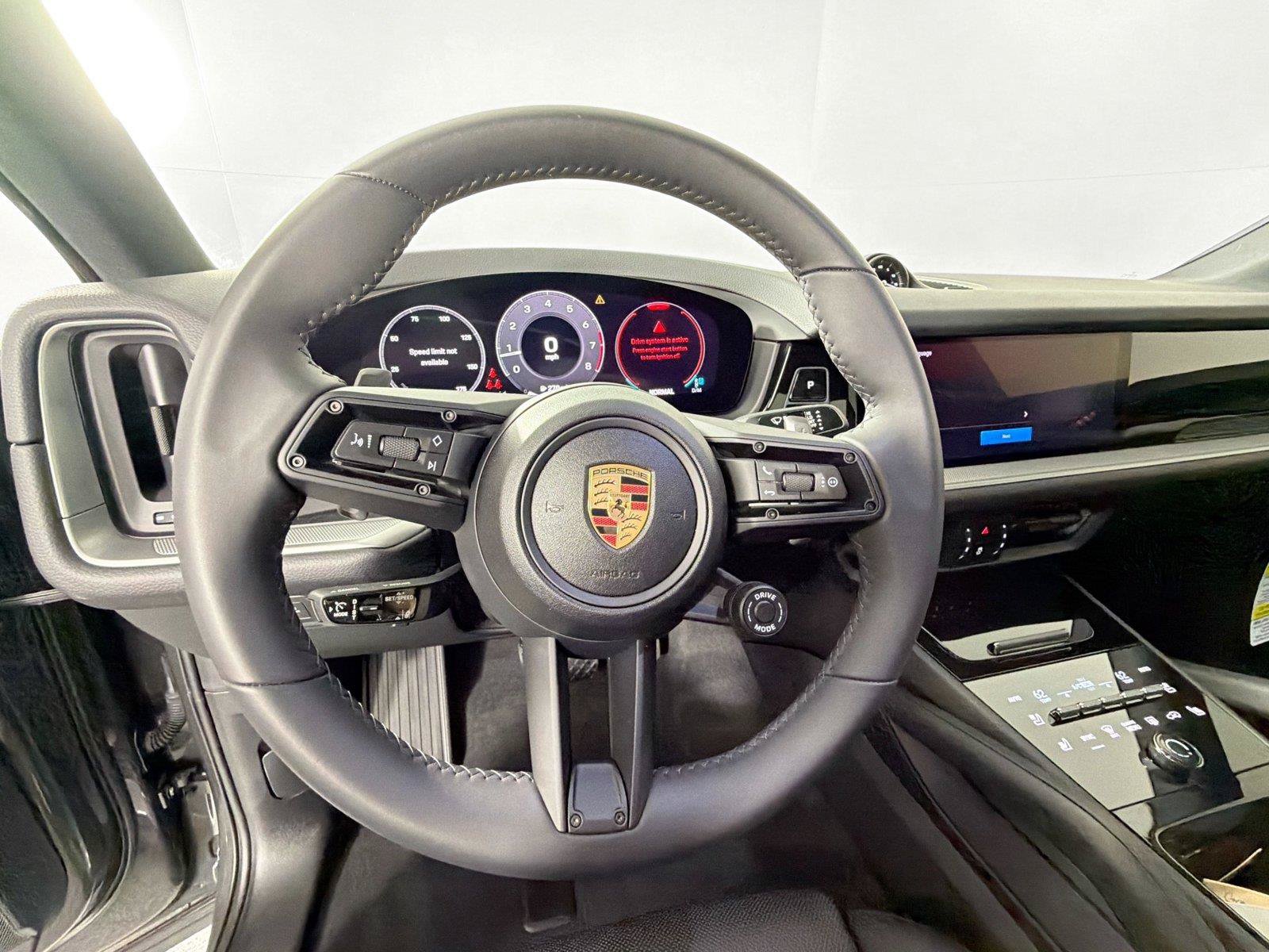 Certified 2025 Porsche Cayenne Coupe AWD/4WD image 20
