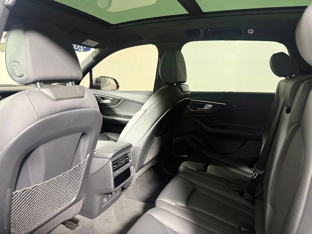 Used 2021 Audi Q7 3.0T Premium Plus AWD/4WD image 23
