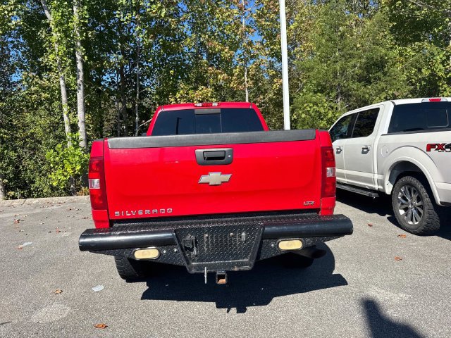 Used 2008 Chevrolet Silverado 2500 LTZ w/ Safety Package AWD/4WD image 7