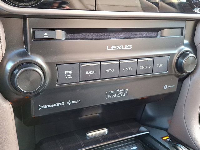 Used 2023 Lexus GX 460 Premium w/ Accessory Package image 25