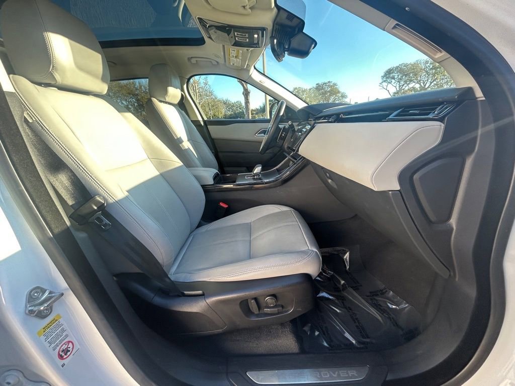 Used 2025 Land Rover Range Rover Velar Dynamic SE image 22