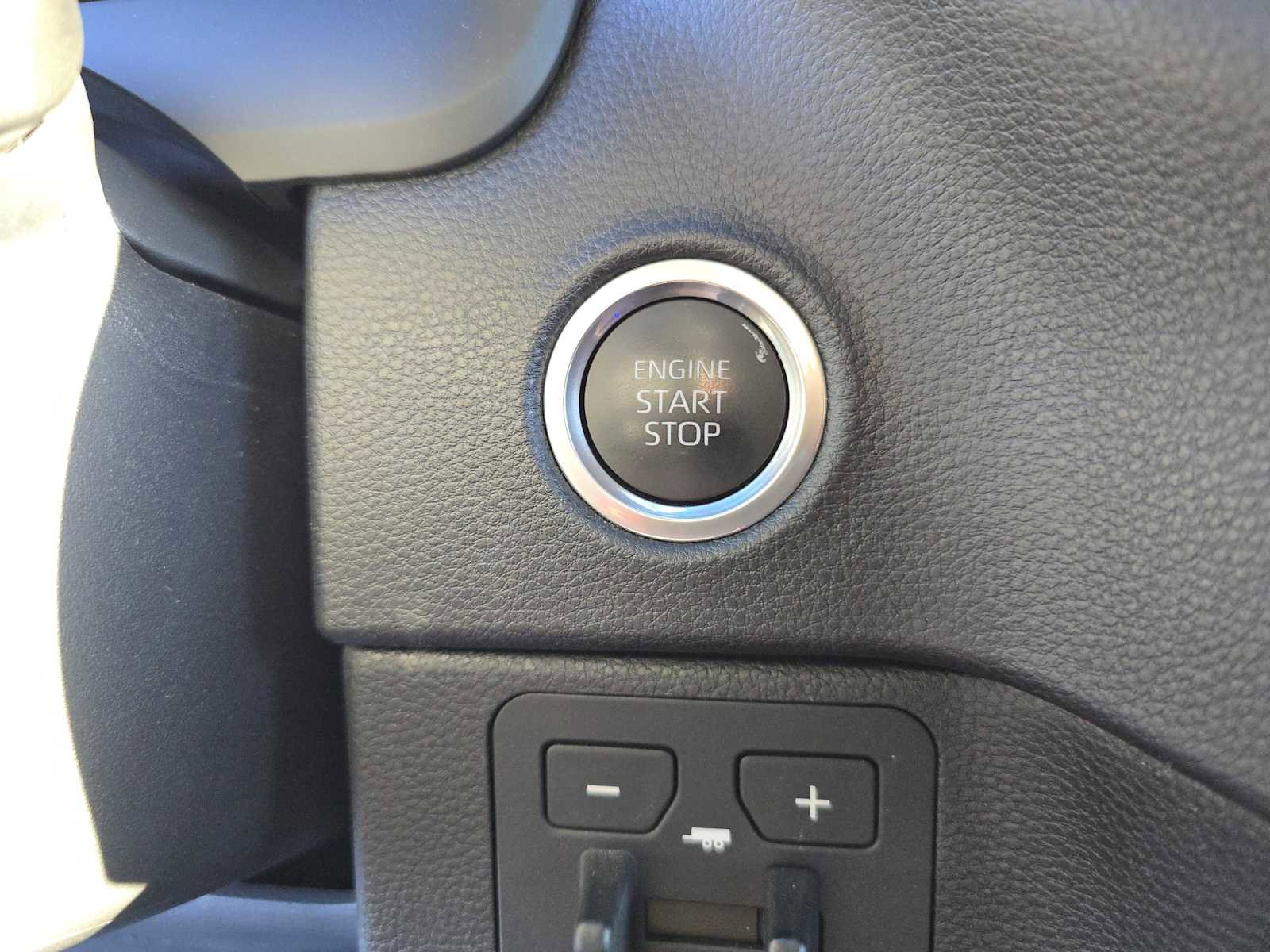 Used 2024 Toyota Tundra SR5 image 30