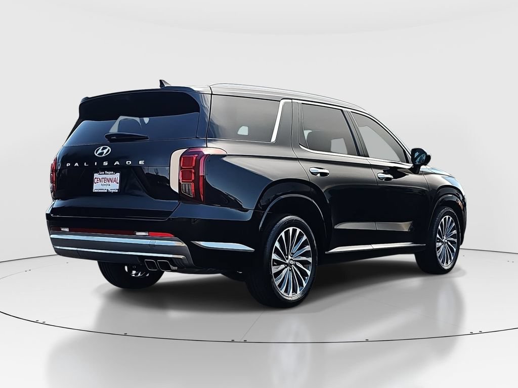 Used 2025 Hyundai Palisade Calligraphy FWD image 5