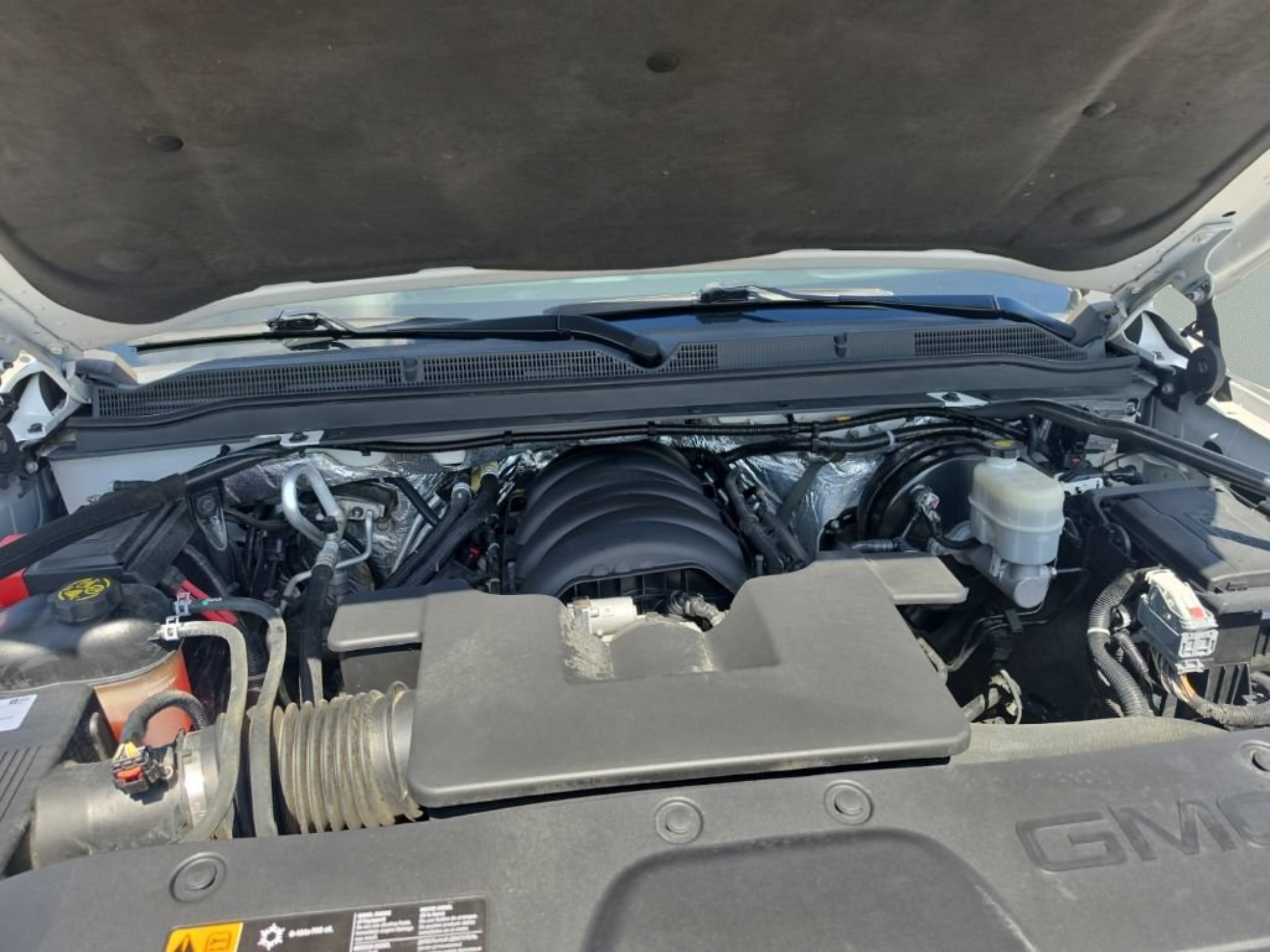 Used 2016 GMC Yukon Denali w/ Open Road Package RWD image 11