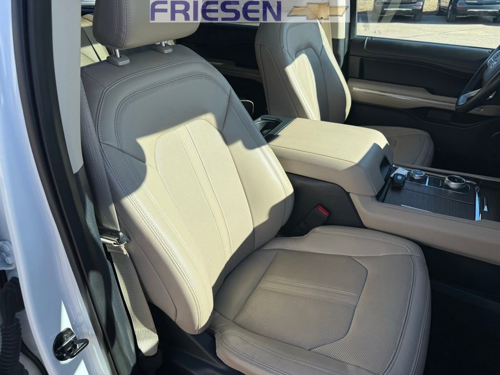 Used 2022 Ford Expedition Max Limited image 25