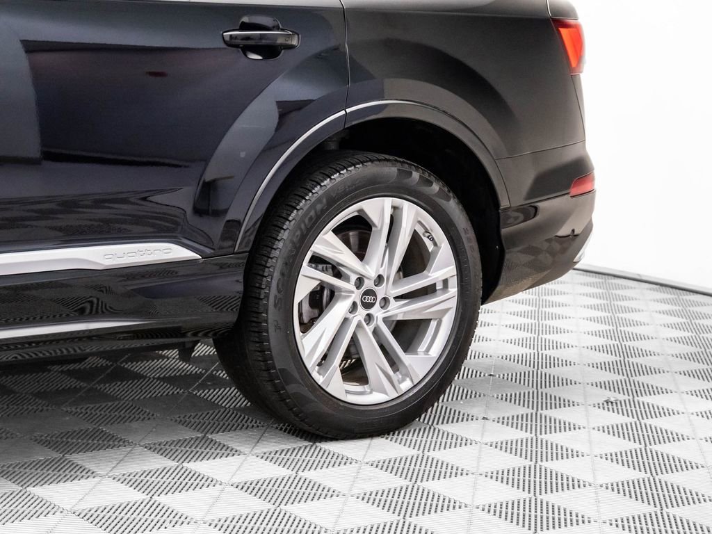 Used 2023 Audi Q7 3.0T Premium image 32