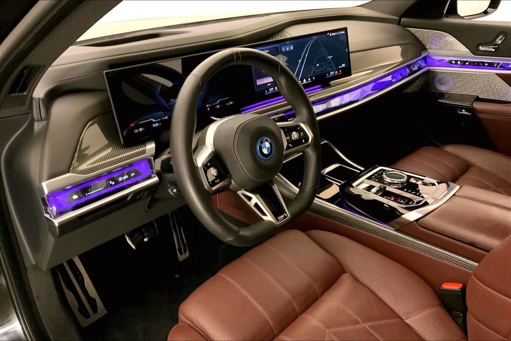 Certified 2023 BMW i7 xDrive60 AWD/4WD image 21