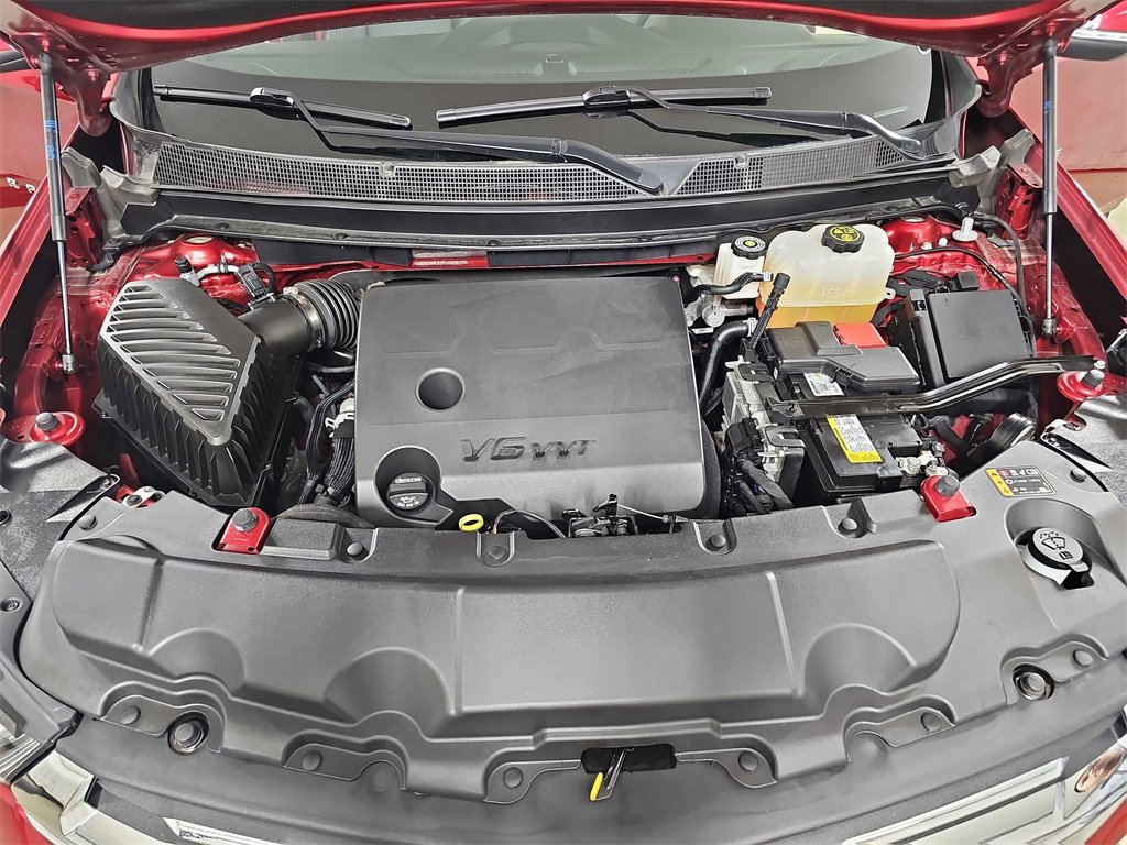 Certified 2023 Chevrolet Traverse LT w/ LPO, Floor Liner Package image 39