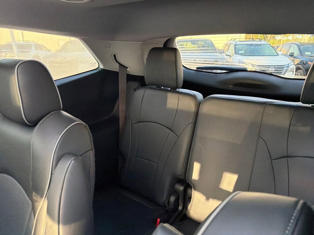 Used 2020 Buick Enclave Avenir w/ Avenir Technology Package image 35