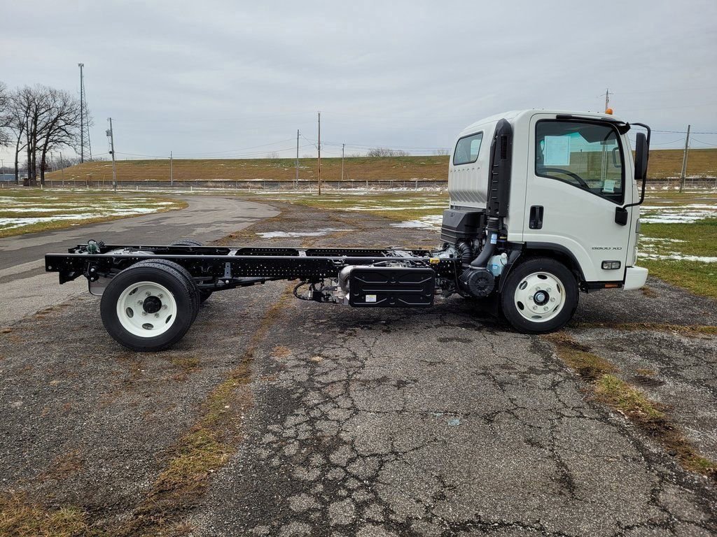 New 2025 Chevrolet Low Cab Forward 5500XG image 6