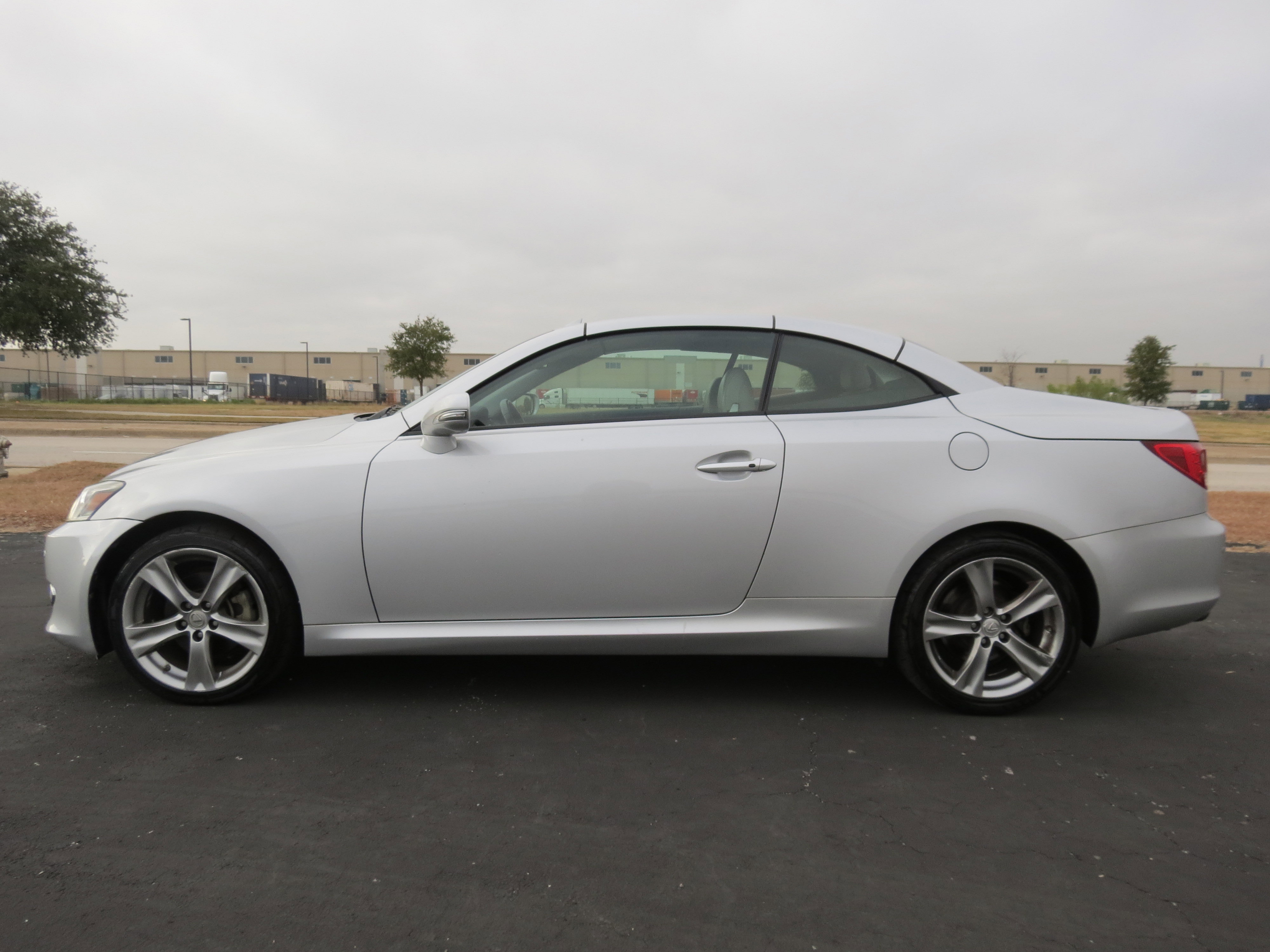 Used 2012 Lexus IS 250C image 12