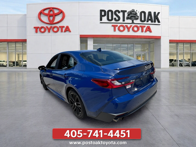 Used 2025 Toyota Camry SE FWD image 7