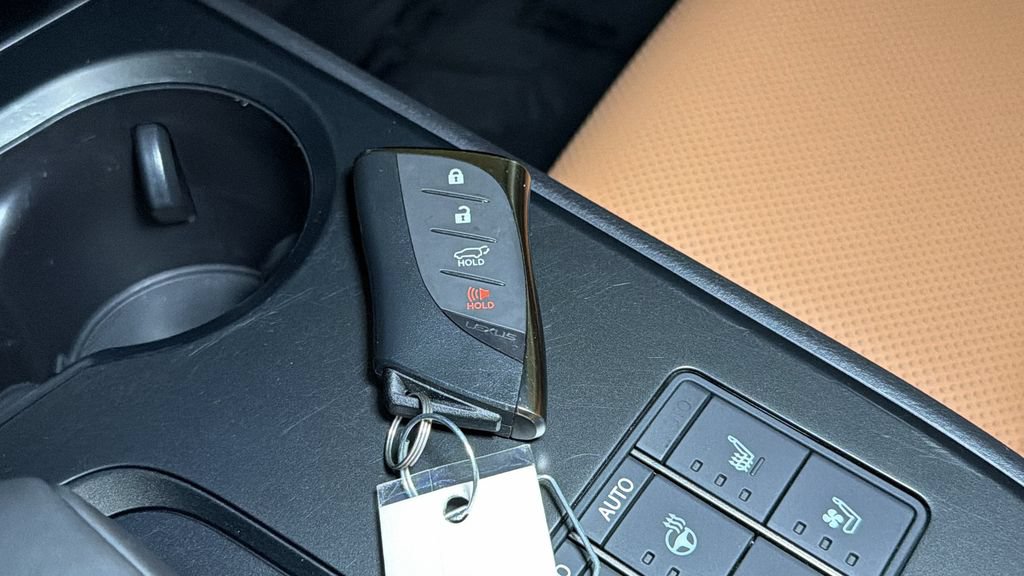 Certified 2025 Lexus UX 300h AWD w/ Accessory Package (Z2) image 34