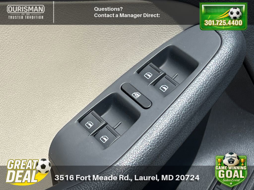 Used 2018 Volkswagen Jetta SE FWD image 8
