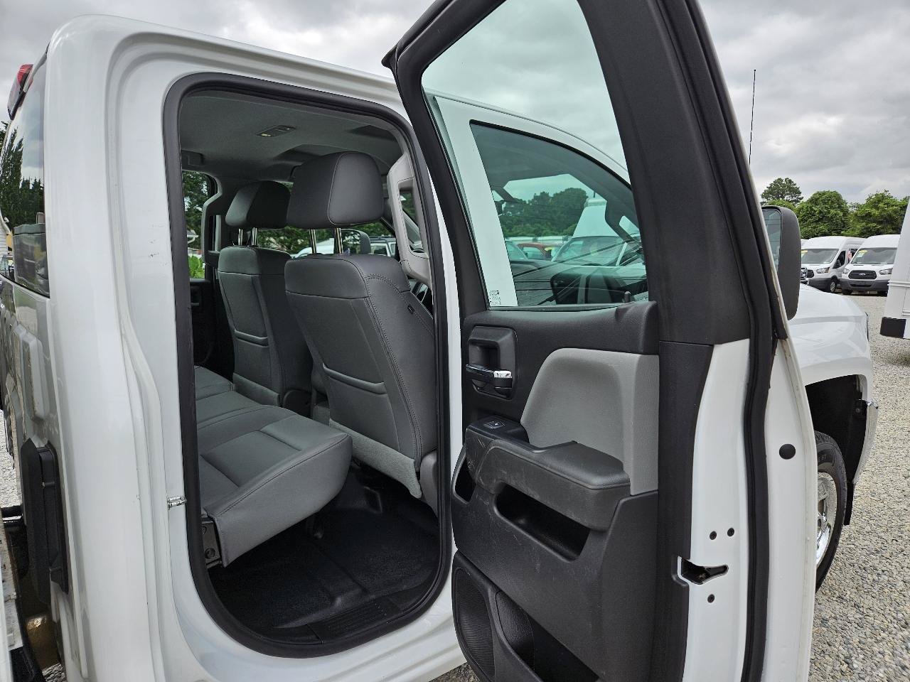 Used 2019 Chevrolet Silverado 2500 W/T AWD/4WD image 27