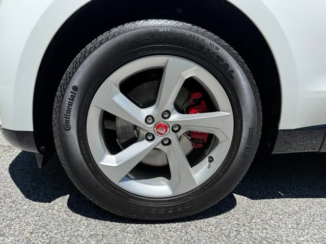 Used 2023 Jaguar F-PACE S AWD/4WD image 2
