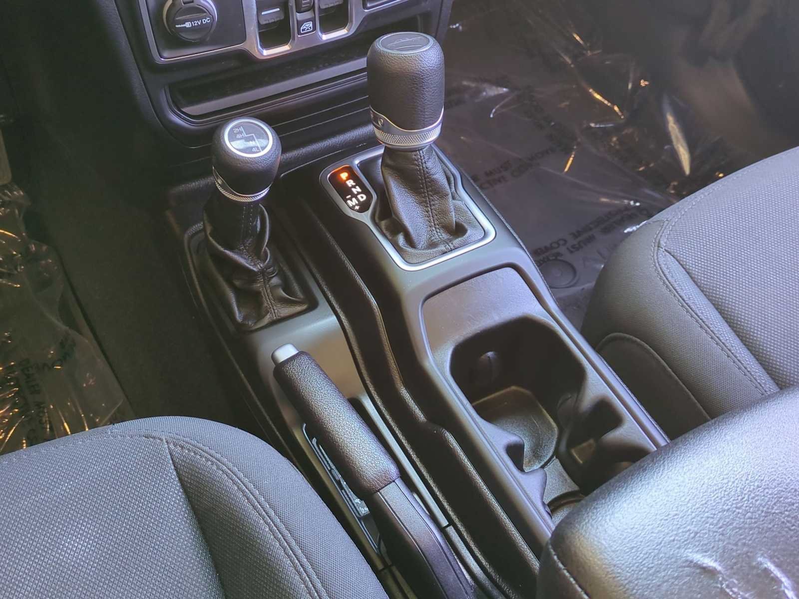 Used 2021 Jeep Gladiator Sport AWD/4WD image 18