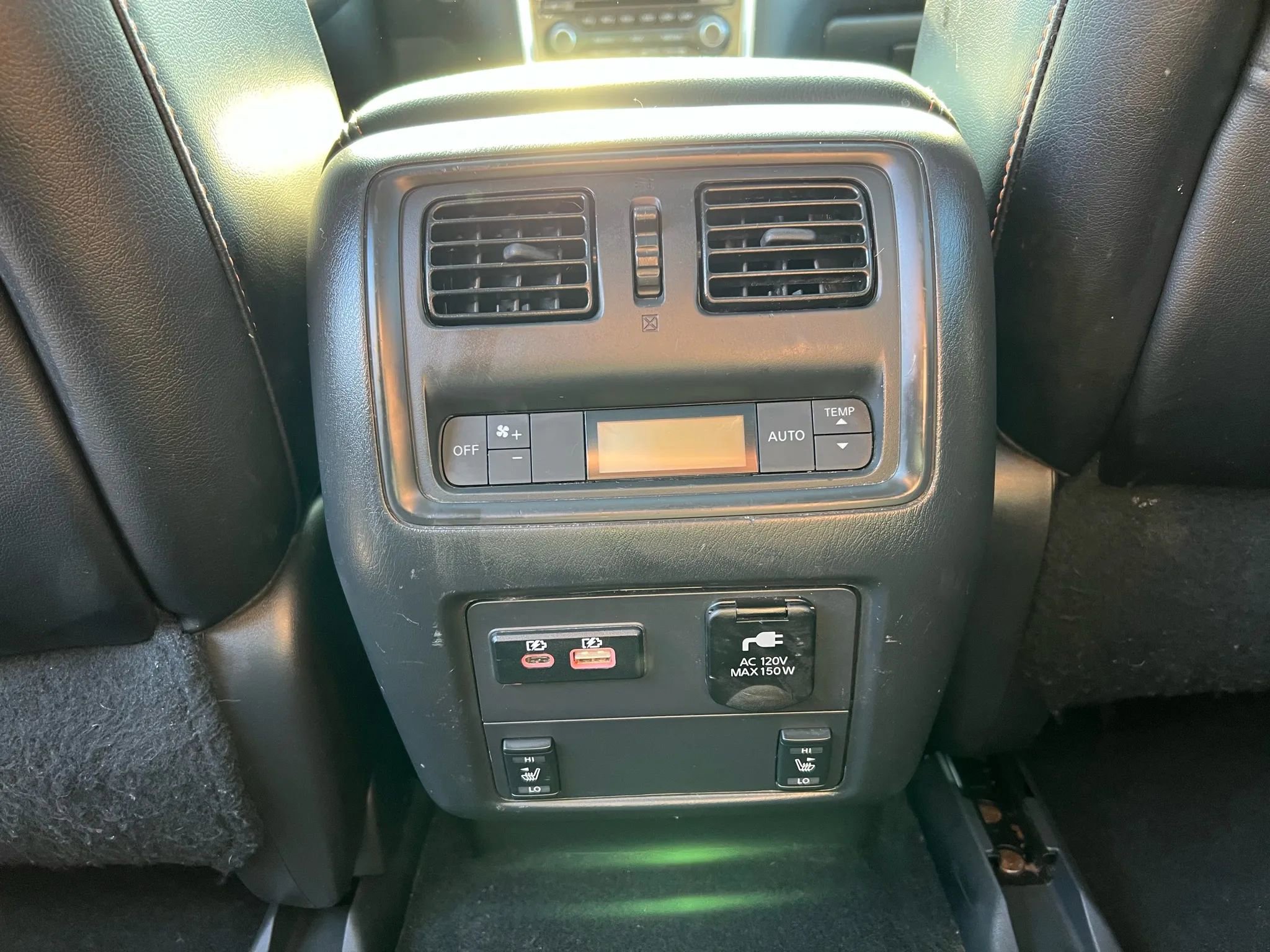 Used 2020 Nissan Pathfinder SL image 26