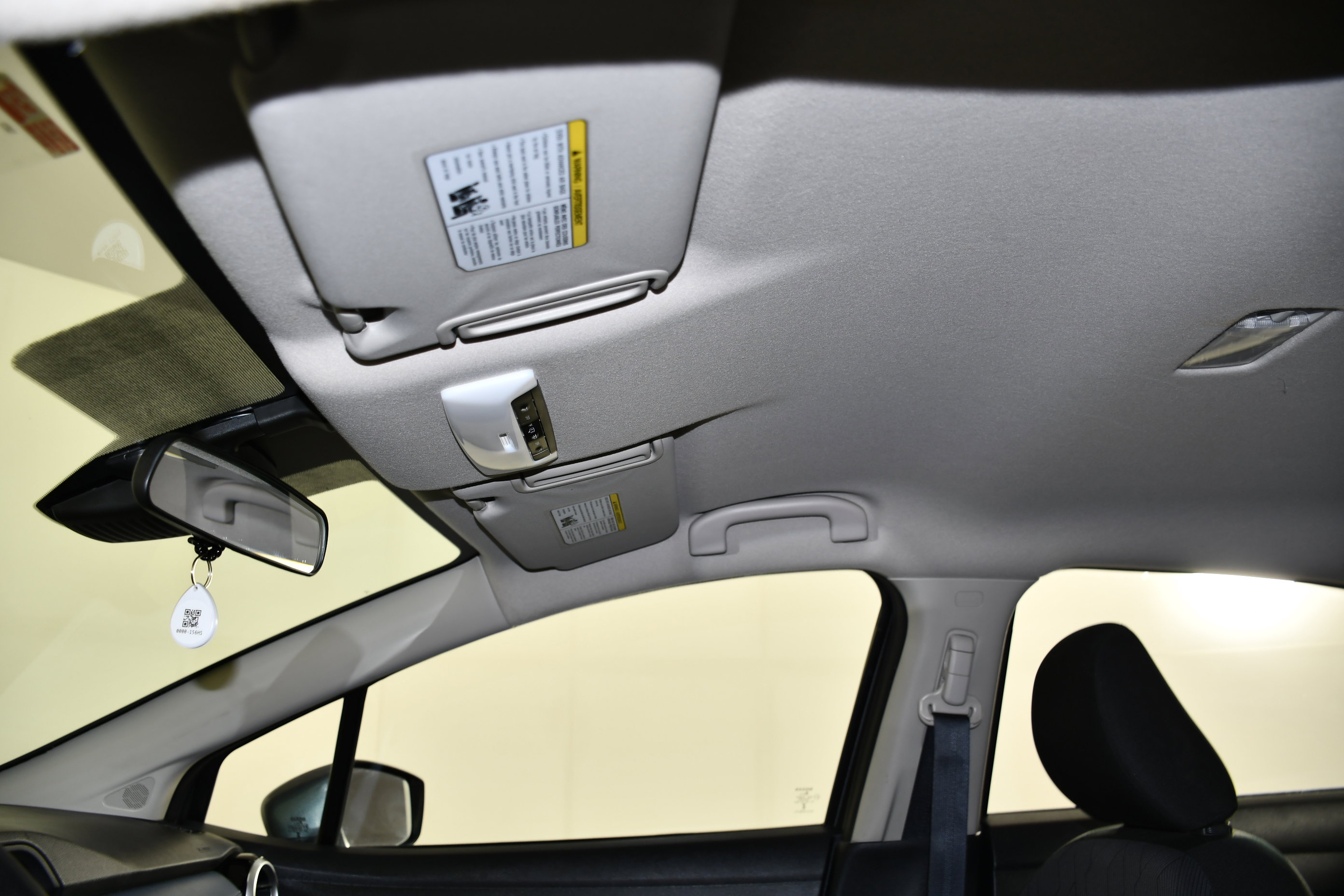 Used 2025 Nissan Versa SV FWD image 36