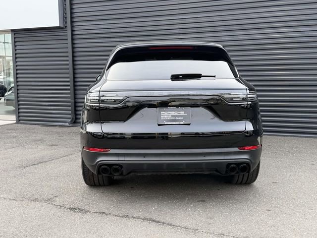 Certified 2023 Porsche Cayenne Platinum Edition image 8