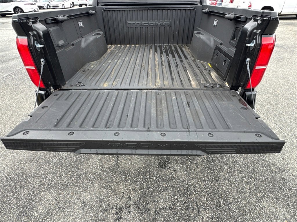 Used 2024 Toyota Tacoma TRD Off-Road image 18