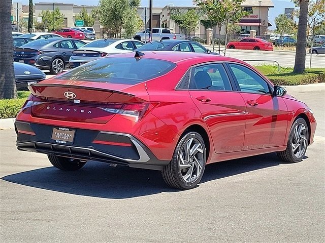 New 2025 Hyundai Elantra Sport image 22