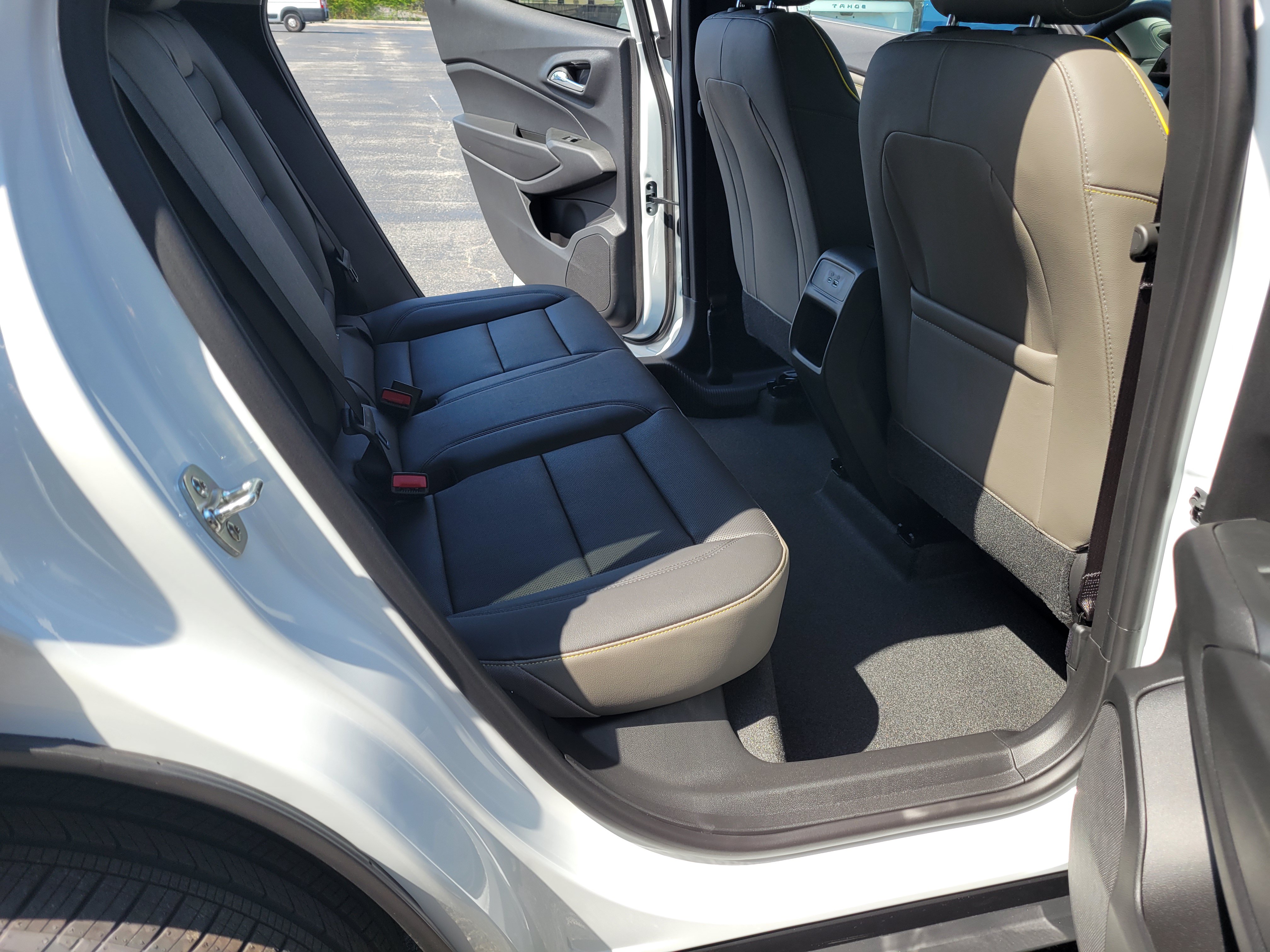 New 2026 Chevrolet Trax ACTIV w/ Driver Confidence Package FWD image 28