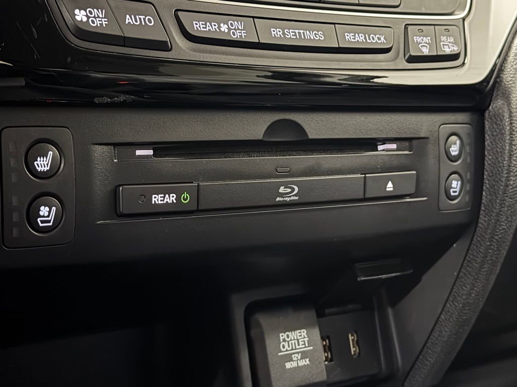 Used 2017 Honda Pilot Elite image 23