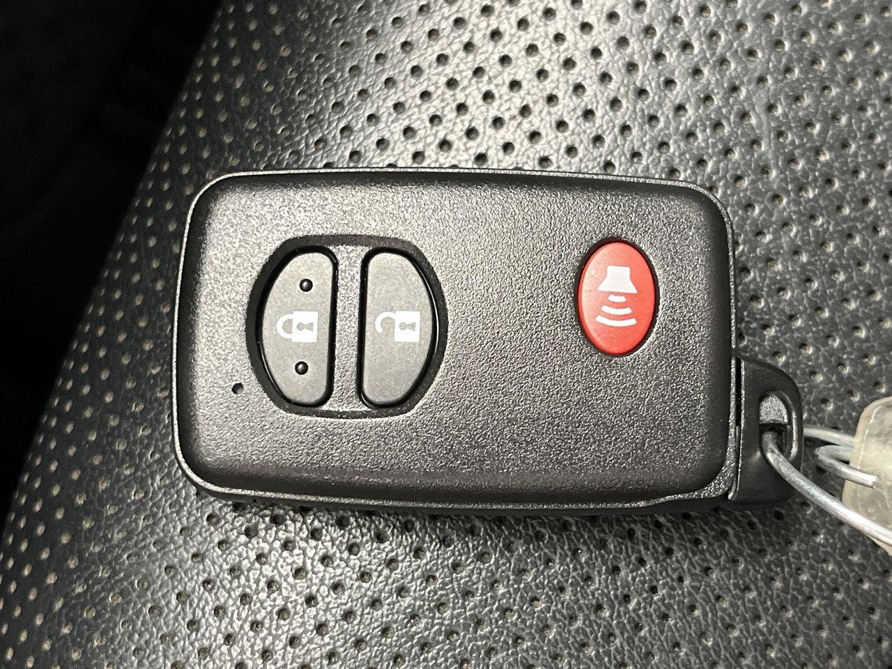 Used 2017 Toyota 4Runner Limited AWD/4WD image 27