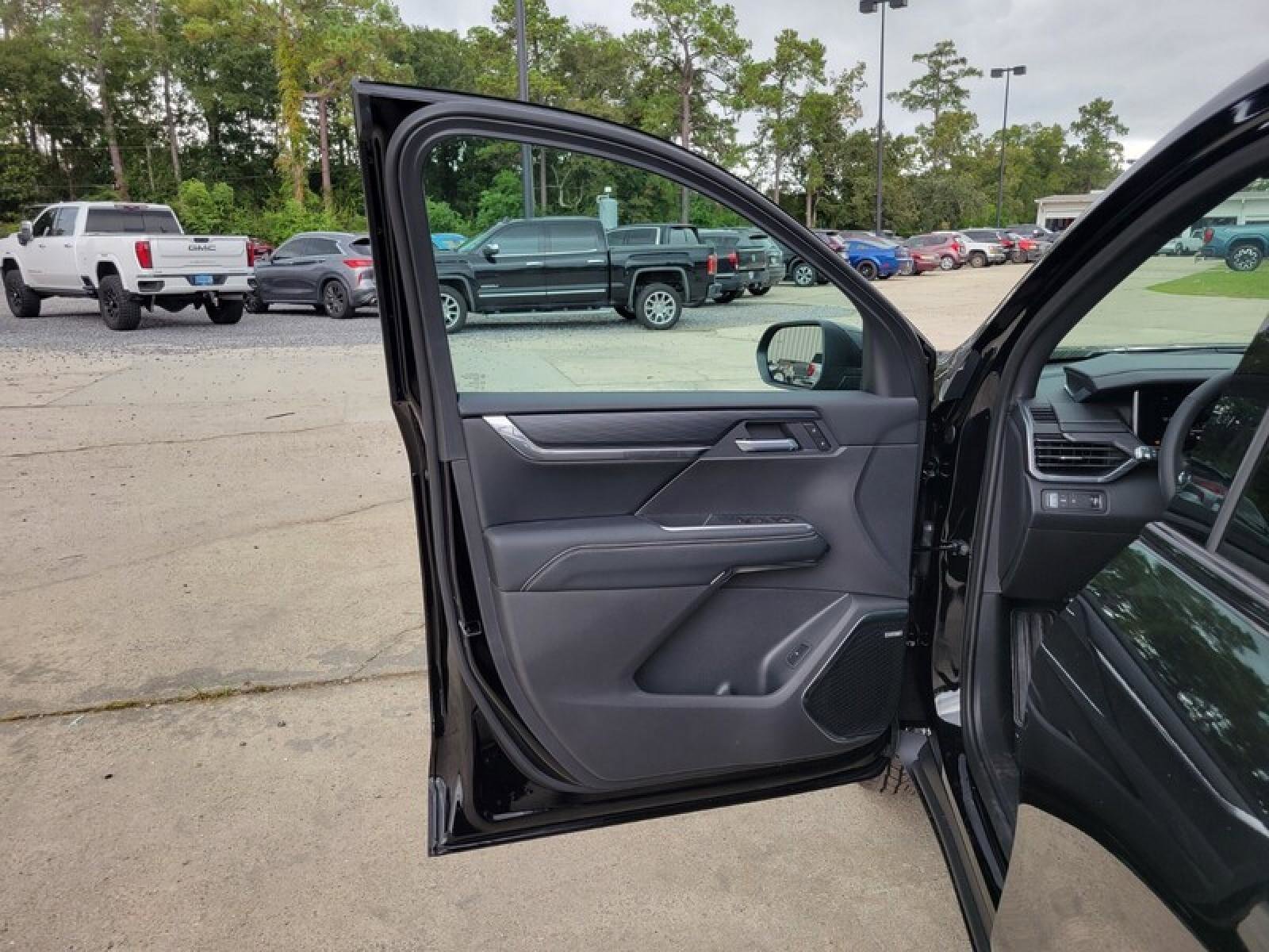 New 2026 GMC Acadia Elevation w/ Black Edition image 11