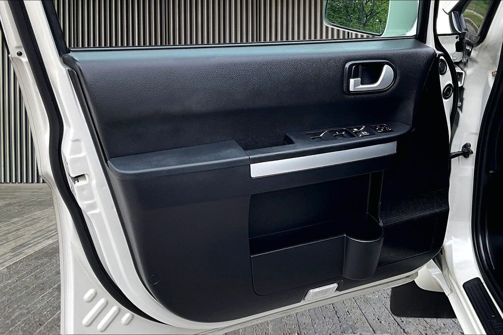 Used 2008 Mitsubishi Endeavor SE FWD image 23