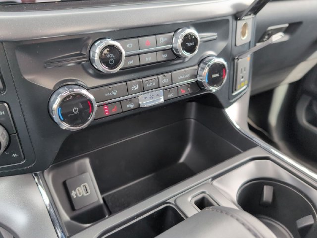 New 2026 Ford F150 XLT w/ Equipment Group 302A MID AWD/4WD image 33