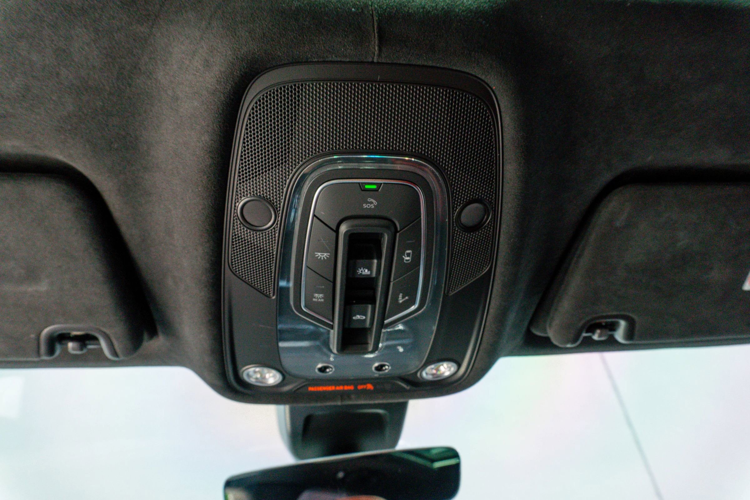 Used 2023 Bentley Bentayga image 65