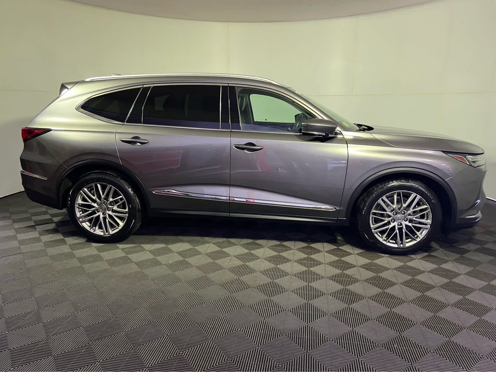 Certified 2023 Acura MDX SH-AWD w/ Advance Package image 8