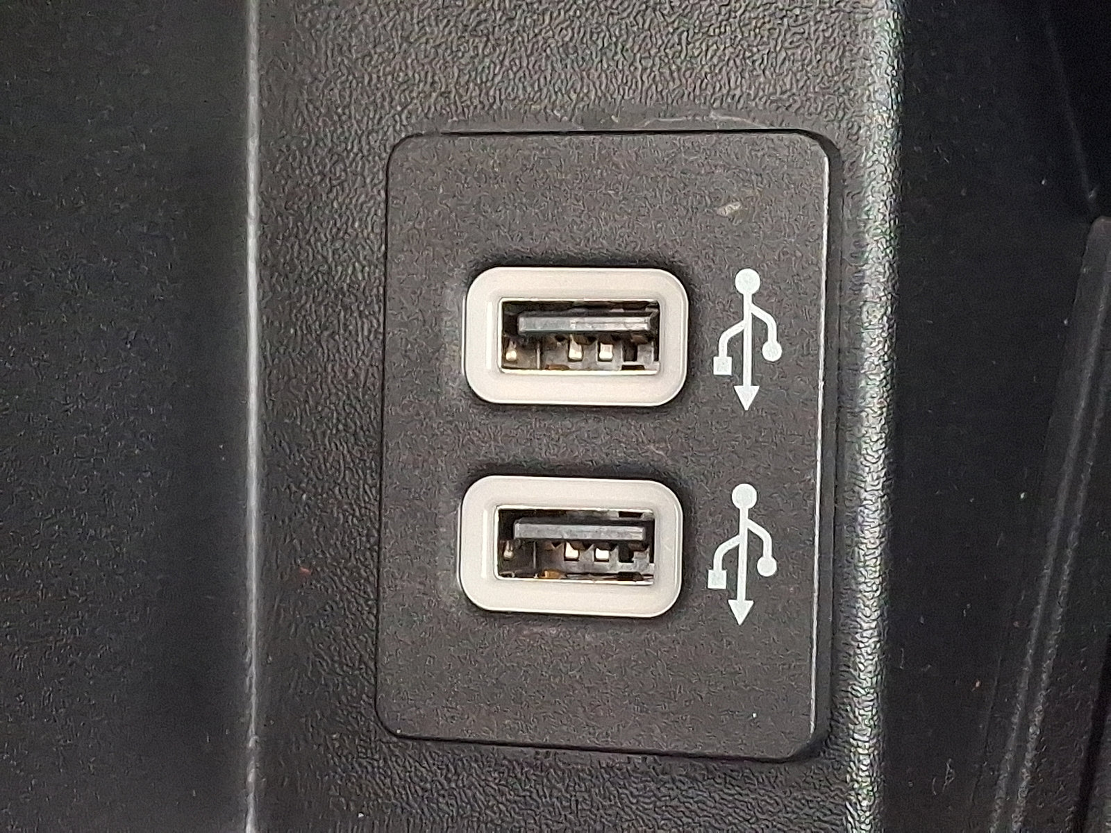 Used 2020 Ford F150 Platinum w/ Equipment Group 701A Luxury image 25