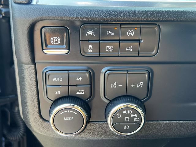 Certified 2026 Chevrolet Suburban RST AWD/4WD image 23