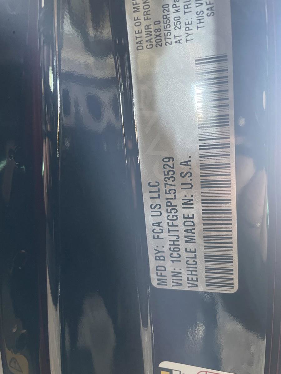 Used 2023 Jeep Gladiator Overland image 48