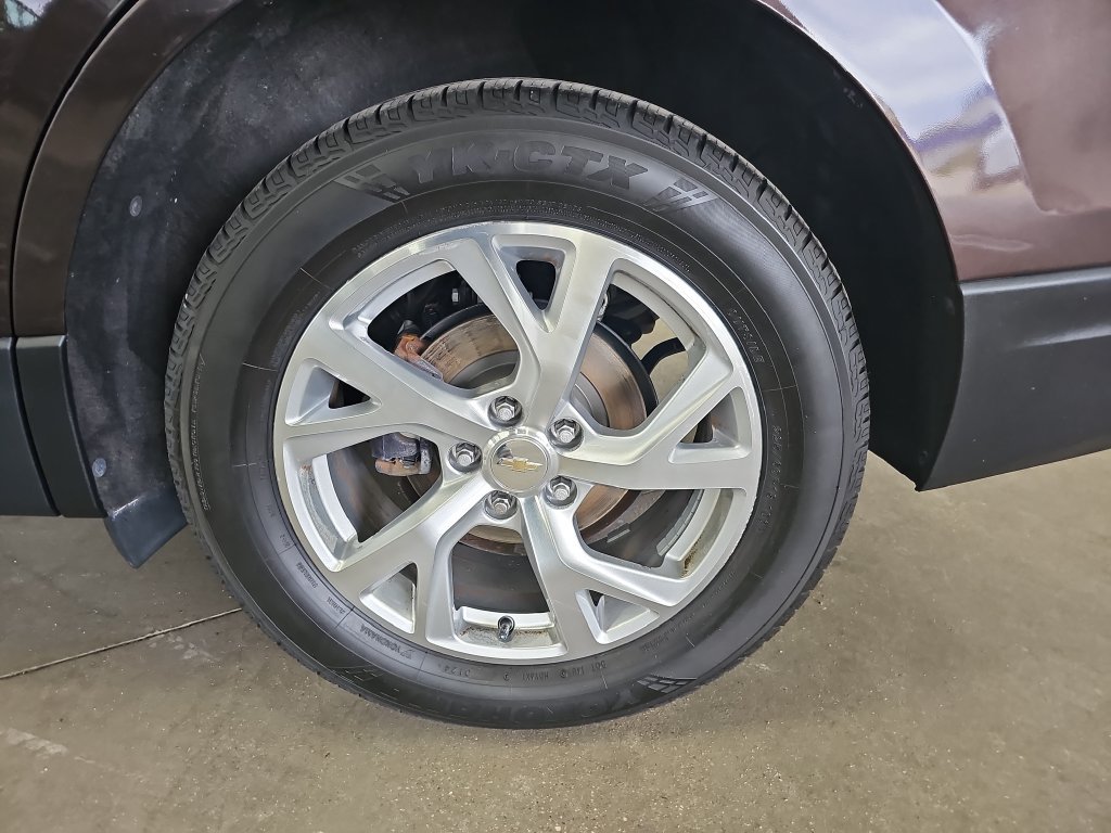 Used 2020 Chevrolet Equinox LT AWD/4WD image 32