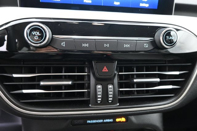 Used 2022 Ford Escape SE w/ SE Sport Appearance Package FWD image 34
