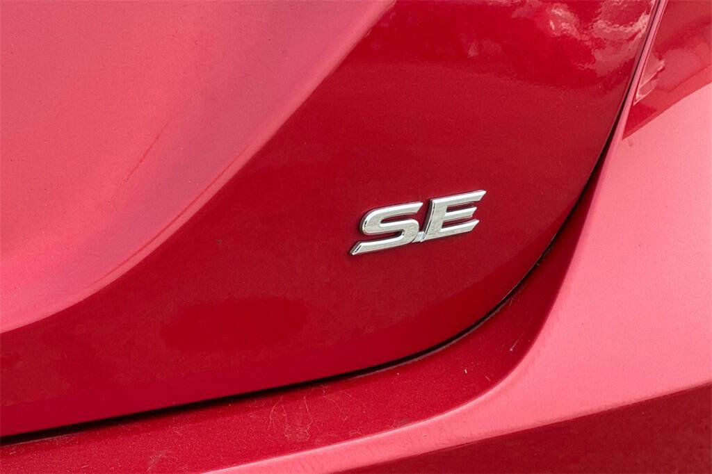 Used 2024 Toyota Camry SE image 24