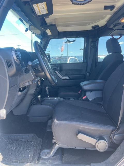 Used 2017 Jeep Wrangler Unlimited Sport w/ Connectivity Group image 20