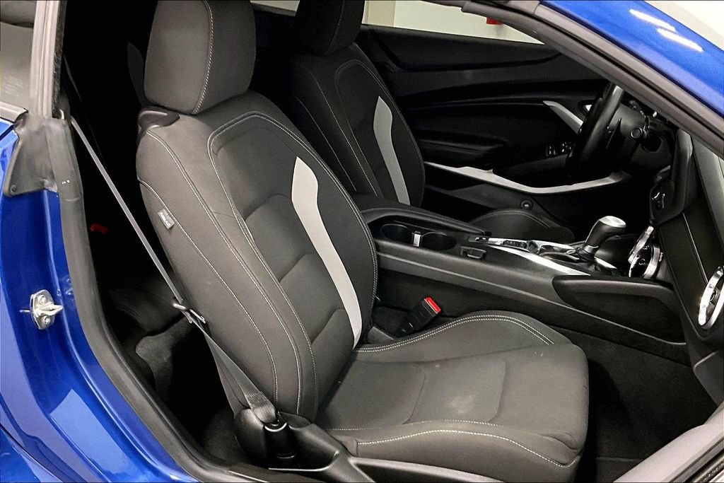 Used 2023 Chevrolet Camaro LT w/ RS Package RWD image 9