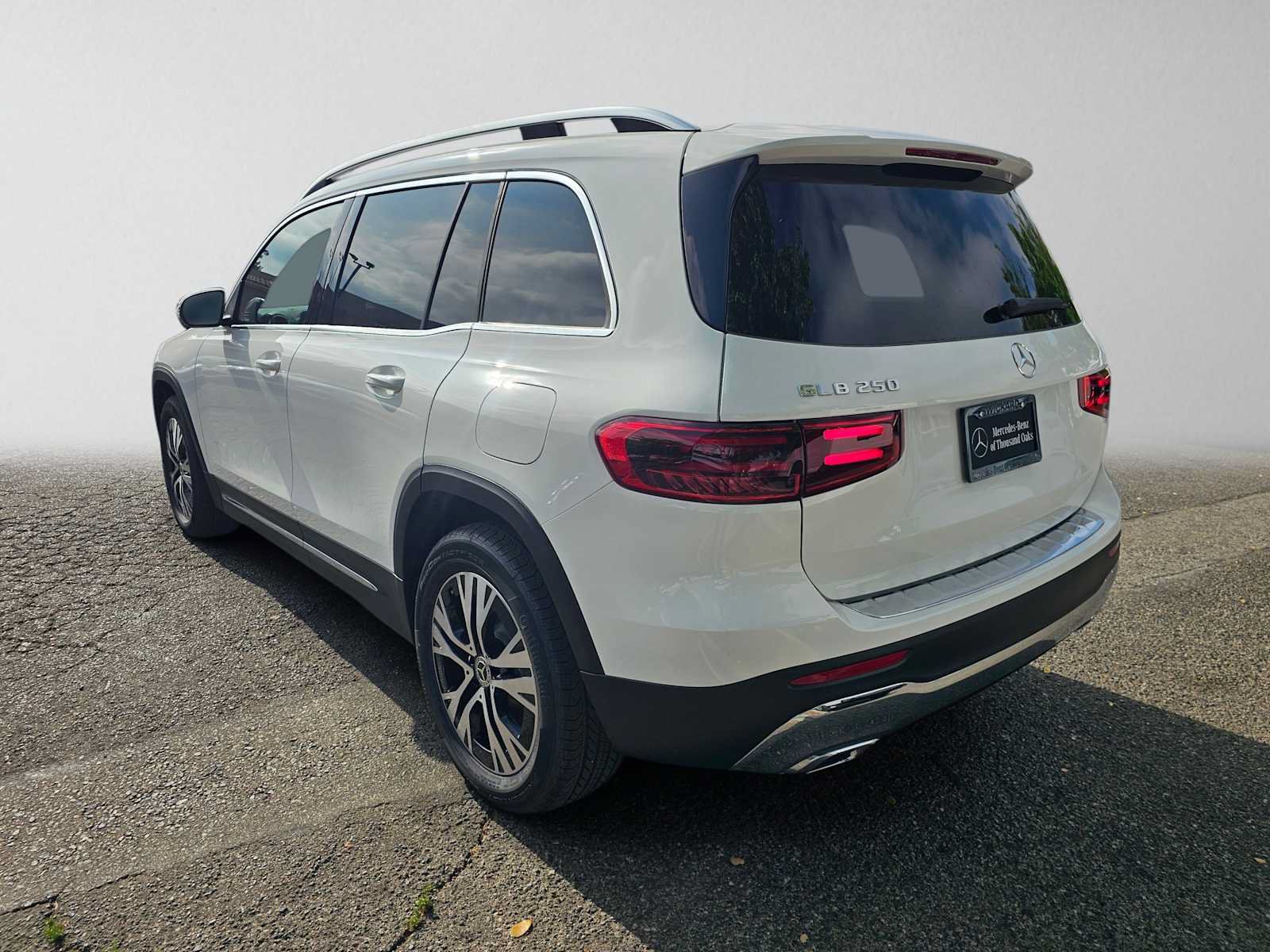 New 2026 Mercedes-Benz GLB 250 image 5