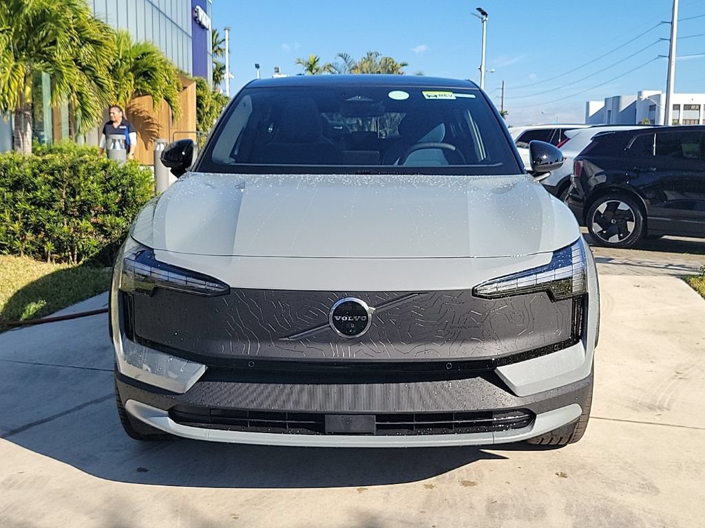 New 2026 Volvo EX30 Cross Country Ultra w/ Protection Package Premier AWD/4WD video 2