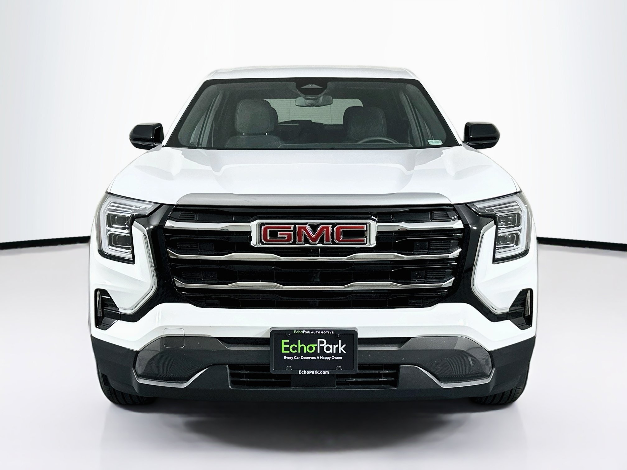 Used 2025 GMC Terrain Elevation AWD/4WD image 2