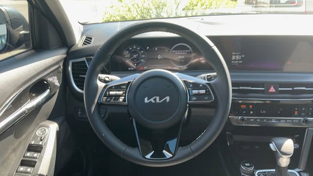 Certified 2025 Kia Seltos X-Line AWD/4WD image 22