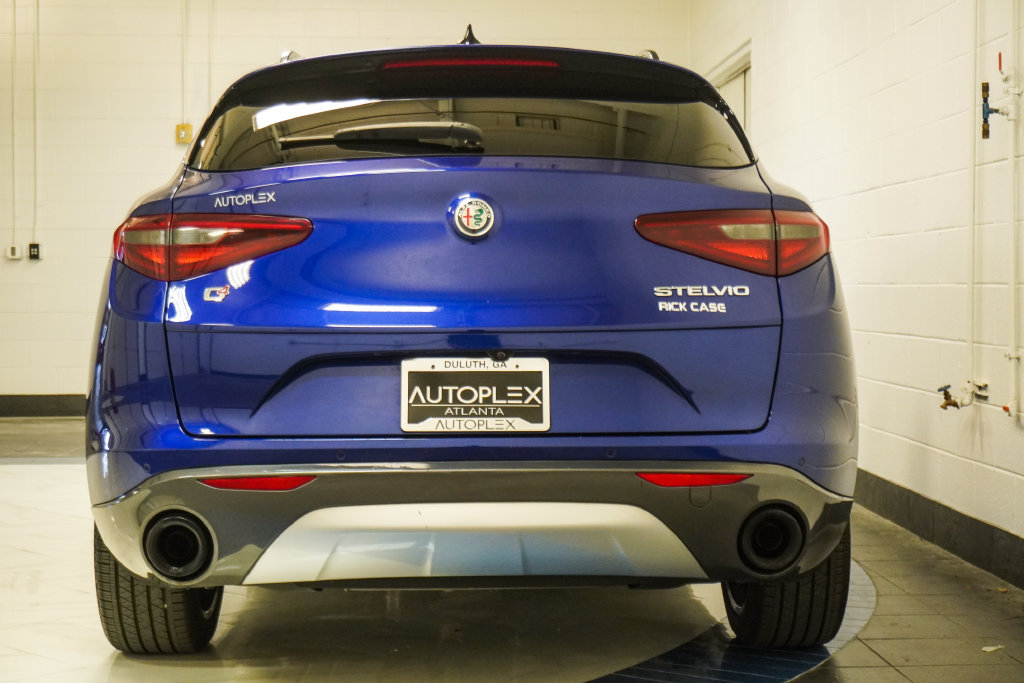 Used 2023 Alfa Romeo Stelvio Ti AWD/4WD image 36