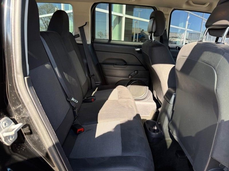 Used 2014 Jeep Patriot Sport FWD image 12