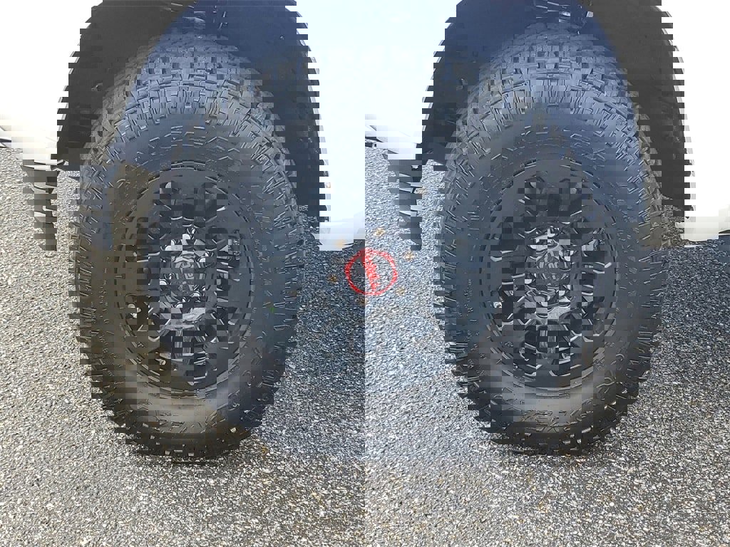 Used 2022 Toyota Tacoma SR5 image 32