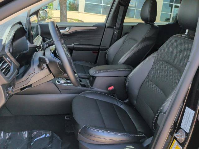 Certified 2026 Ford Escape SE FWD image 9